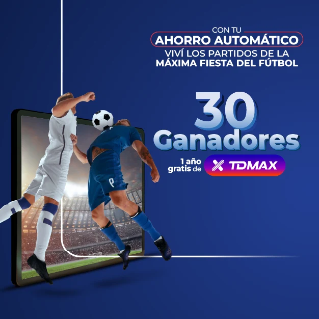 Mujer con su tarjeta