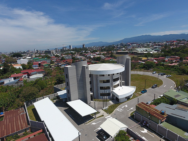 Edficio Tribunal Registral en Zapote